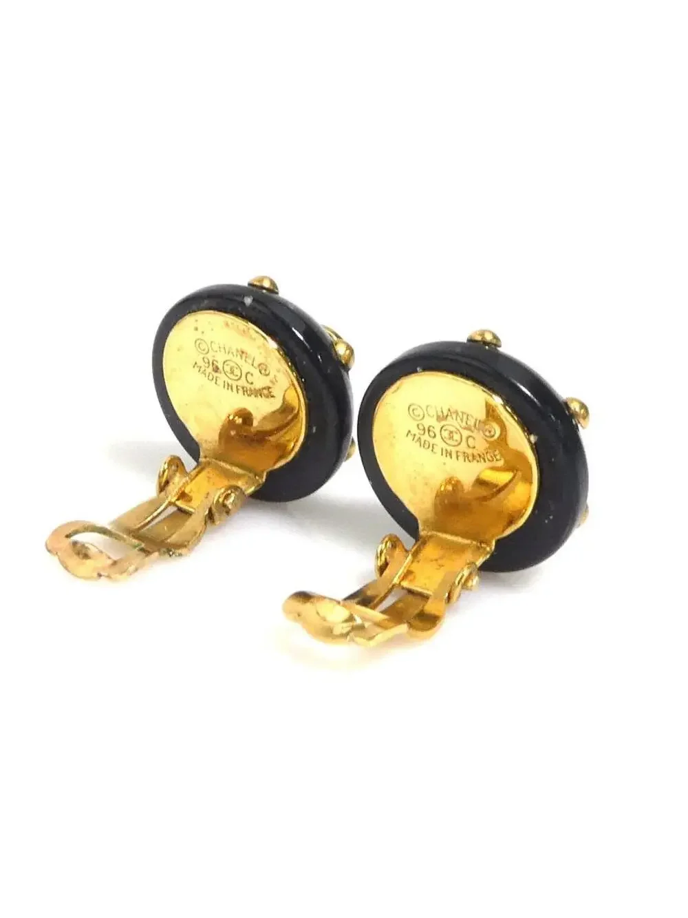 Auth Chanel Vintage Cc Logo Clip On #293941C31B